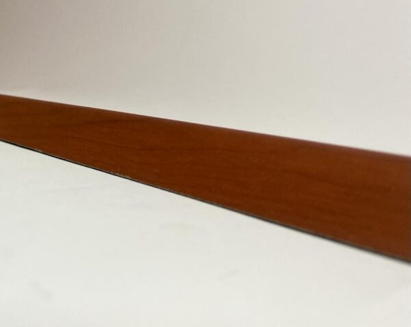 Esquinero PVC Tabaco